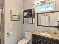 Amazing Dome! Panoramic Barrel Sauna! Hot Tub! Sleeps 6 Pet Friendly, Fire Place Hotels in Interlochen