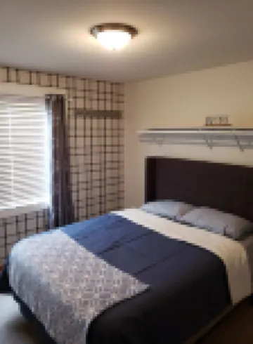 Spacious 4 bedroom3 bathroom home Great for Families or Co-workers sharing space