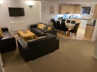 Outstanding 4 Bedroom Open-Plan Lodge.