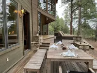 Torreon Luxury Cabin, 4000 Sq Ft on 1st green Golf Course/Creek/ Family friendly