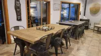 Incredible Riverside Getaway in the White Mountains - Central Location