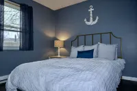 Oasis on Empire near Buckeye Lake!