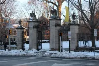 Nassau Condo in the Heart of Princeton w Parking