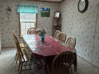 Spacious Cozy Getaway in the Catskills: King bed/ Game Room