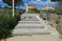 apartment with sea view, direct access to the beach, Hotels in Bormes-les-Mimosas