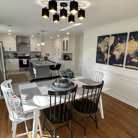 Westwood Luxury Ranch Home includes washer/dryer