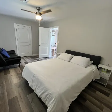 Private Guesthouse near Downtown Phoenix