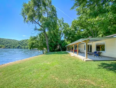 The White River at your doorstep with NEW private dock