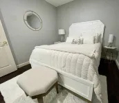 Coconut Palm-Luxury Suite-5 miles to Siesta Key!