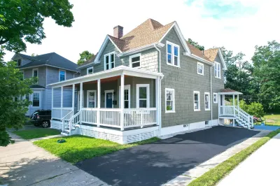 Modern & Spacious 4 Bedroom Single Family Home Hotels near Clark University