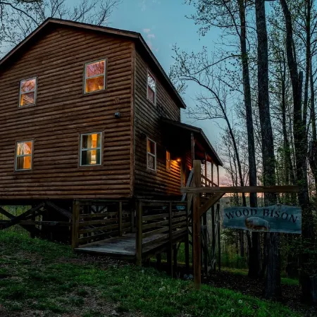 Nature Retreat Near Buffalo River w/ Hot Tub