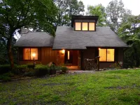 Cozy Bear Lodge on top of Casey's Mountain! - Great Location!! Hotels in Qualla