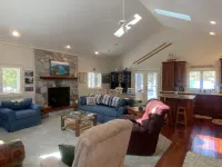 Torch Lake Cabin near launch with boat option