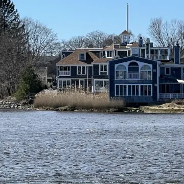 Unique Waterfront Condo at the Boatyard!
