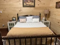 Tubbs’ Country Cabin