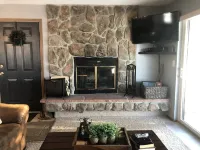 Great family friendly 2 Bedroom, 2 bath Condo with Club MeadowRidge Access