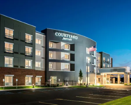 Courtyard Albany Clifton Park Hotels in Clifton Park