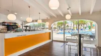 Globales Los Delfines - Quầy bar