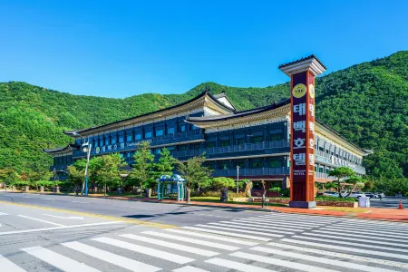 Taebaek Hotel