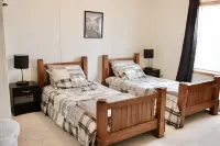 Peaceful Country Getaway on an acre