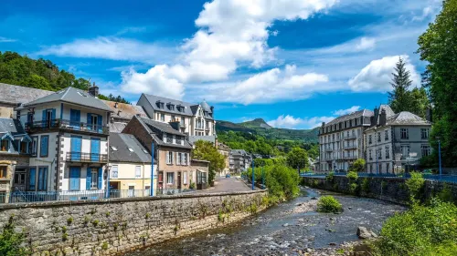 Location Cure Vacances T2 51m2 La Bourboule Massif du Sancy Hotels in La Bourboule