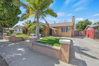 Coastal Home Near UCSB & Airport + Hot Tub, King Beds, Fast Wifi, Sleeps 6