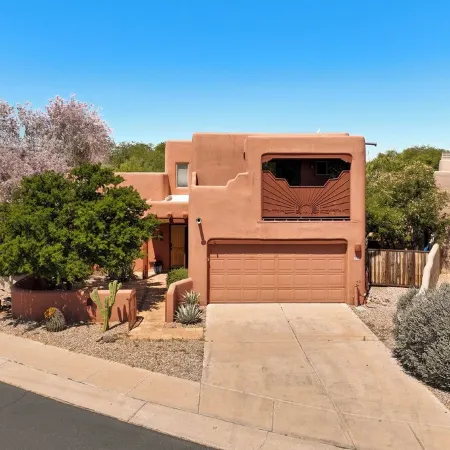 Beautiful Santa Fe Oasis, Golf & Hiker's Paradise, 20 Minute Drive from Uofa