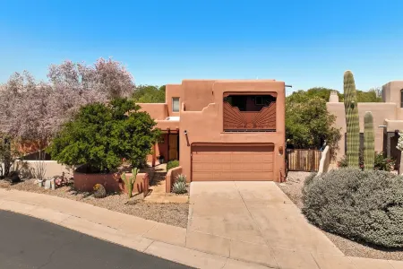 Beautiful Santa Fe Oasis, Golf & Hiker's Paradise, 20 Minute Drive from Uofa Отели рядом с достопримечательностью «Old Pueblo Pediatrics»