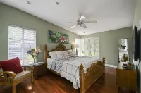 Family & Pet Friendly (*additional pet fee applies), Charming Orlando Home! Hotel a Orange County