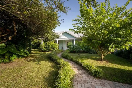 Dune Bungalow Steps from the beach and river - ビーチサイド