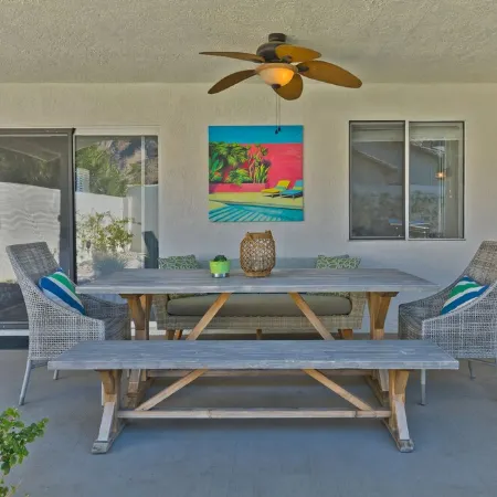 DESERT HOUSE- Pool, Mountain Views, Nr. Hiking Biking trails. 3BR-2Bath064535