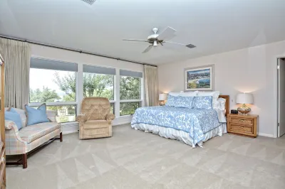 Beautiful remodeled lake view home, Modified new rates for fall.