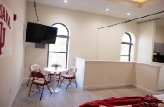 Hoosier Suite Downtown Bloomington on the Square