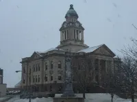 Driftless Loft in the heart of Downtown Decorah, IA فنادق في ديكوراه