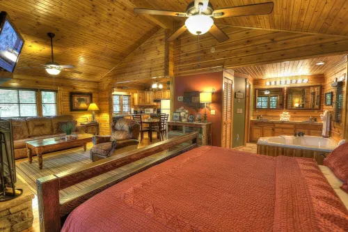 Hugs & Kisses #24 - Charming & Clean Log Cabin!