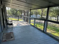 Charming Lake Livingston Home! 오나래스카 호텔