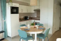 New apartment, terrace, parking and elevator