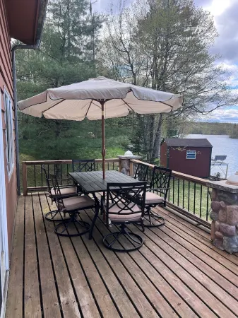 Serene Lake House Отели в г. Ленрут