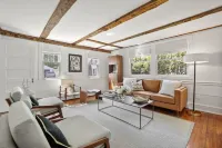 A Modern Antique Home - steps to Dock Square and harbor