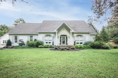 Close to BROADWAY BNA-Gorgeous Home - Idyllic Countryside - Heated Pool Hot Tub - 4-Star