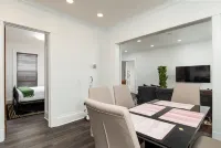 3 miles to B Ball, 5 min walk to Downtown! Stocked Kitchen, AC, WiFi, W/D Hotels in Oneonta