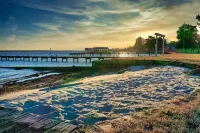 Cozy & Content River Retreat Beach Hot Tub & Games