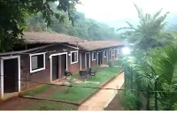 Blue Green Exotica Resort فنادق في Adkhal