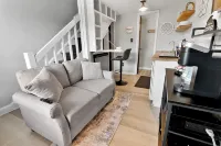 Unique Downtown Raleigh Loft