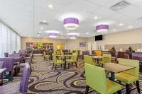 La Quinta Inn by Wyndham and Conference Center San Angelo - breakfast