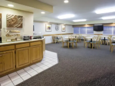 Quality Inn & Suites - Pet-friendly