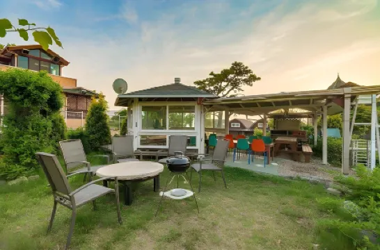 Ganghwa Yuribada Отели рядом с достопримечательностью «Музей истории Канхва»