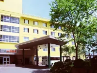 Onsen Yupopo Hotels in Сембоку