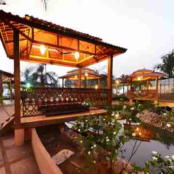 Suvi Palace Hotel Exterior