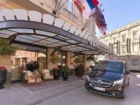 The Bristol Belgrade Hotels near فوشتوفاز